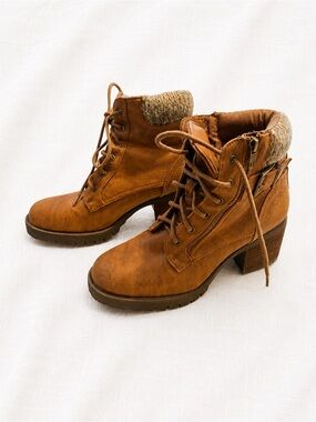 Steve Madden Cognac Lace-Up Heeled Ankle Boots with Knit Collar